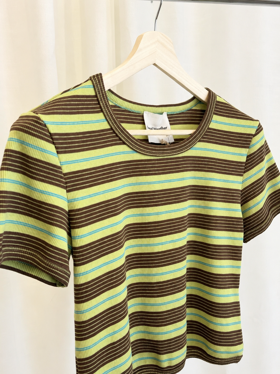Camiseta de canalé con rayas multicolor verde