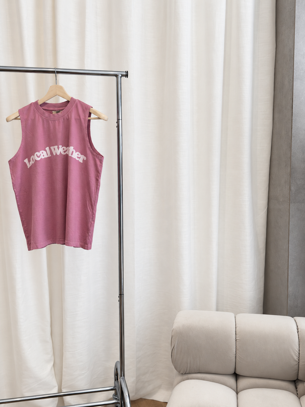 Camiseta rosa sin mangas con logo Local Weather efecto washed