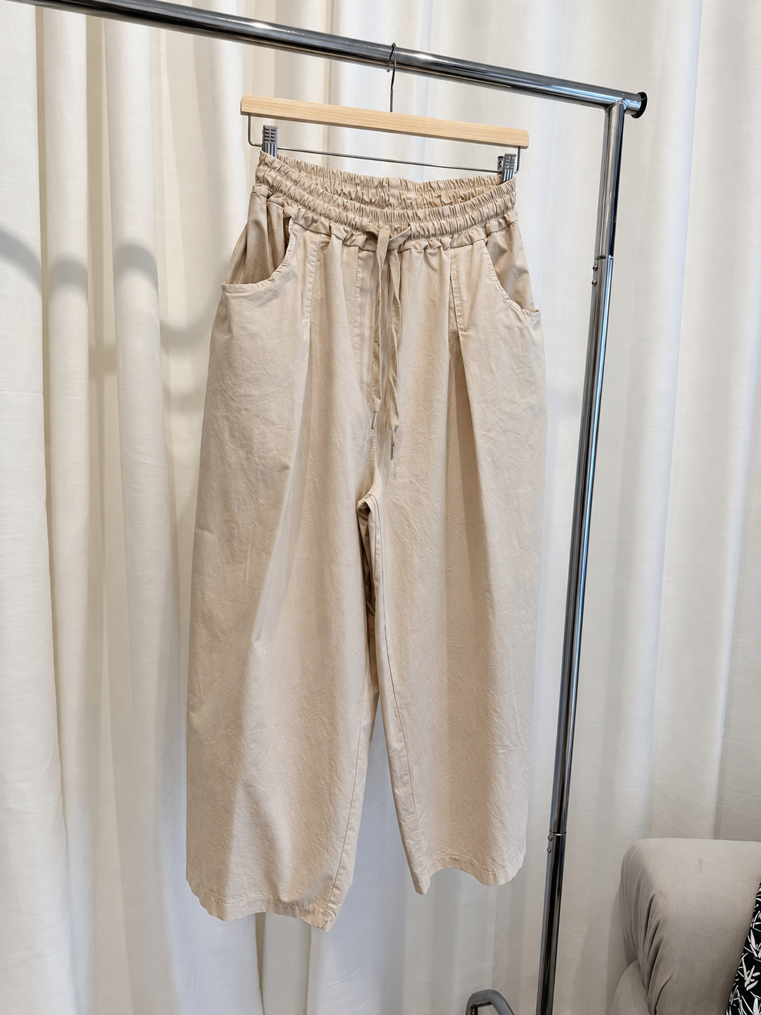 Pantalón de corte japonés